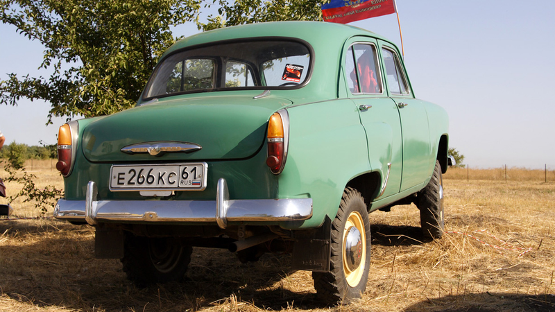 Illustration for article titled The Moskvitch 410 Was No Range Rover Sport
